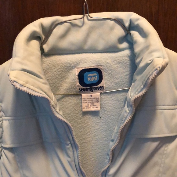 *Free with bundle purchase* Light Blue Fleece Lined Vest - Picture 2 of 8